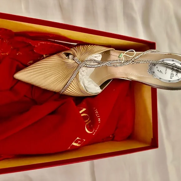 René Caovilla Satin Crystal Embellishments Slingback Pumps